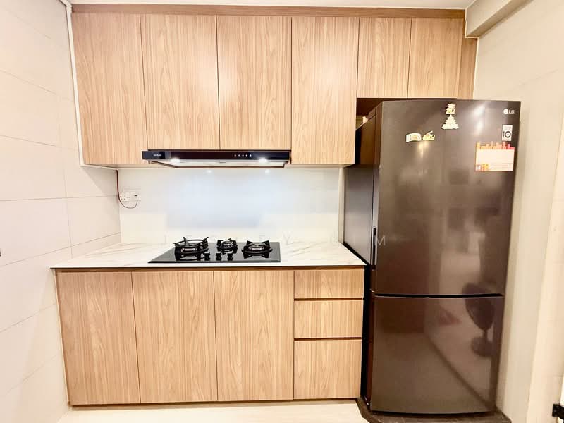 Regentville, 2 Hougang Street 92, 3 Bedrooms, 1,076 sqft, Condominium For Sale, by Jesley Lim, 500105103 - Kitchen - PropertyGuru.com.sg
