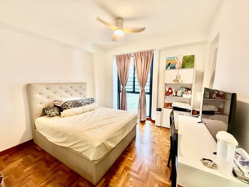 Regentville, 2 Hougang Street 92, 3 Bedrooms, 1,076 sqft, Condominium For Sale, by Jesley Lim, 500105103 - Bedroom - PropertyGuru.com.sg