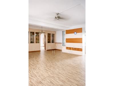 For Sale - 154 Pasir Ris Street 13