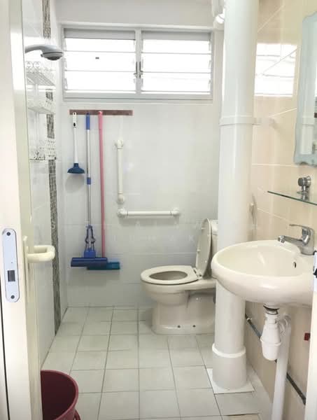 59 Chai Chee Road, 59 Chai Chee Road, Room Rental, 120 sqft, HDB Flat For Rent, by Siti Alawiah Ishak, 500105116 - Bathroom - PropertyGuru.com.sg