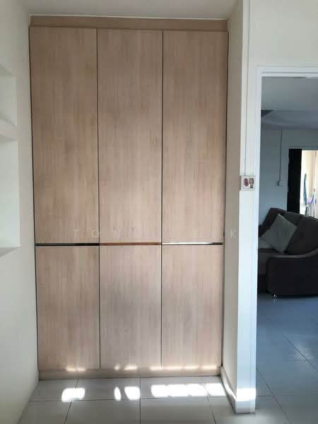 657 Woodlands Ring Road, 657 Woodlands Ring Road, 3 Bedrooms, 1,098 sqft, HDB Flat For Rent, by Tony Kwek, 500105118 - Living Room - PropertyGuru.com.sg