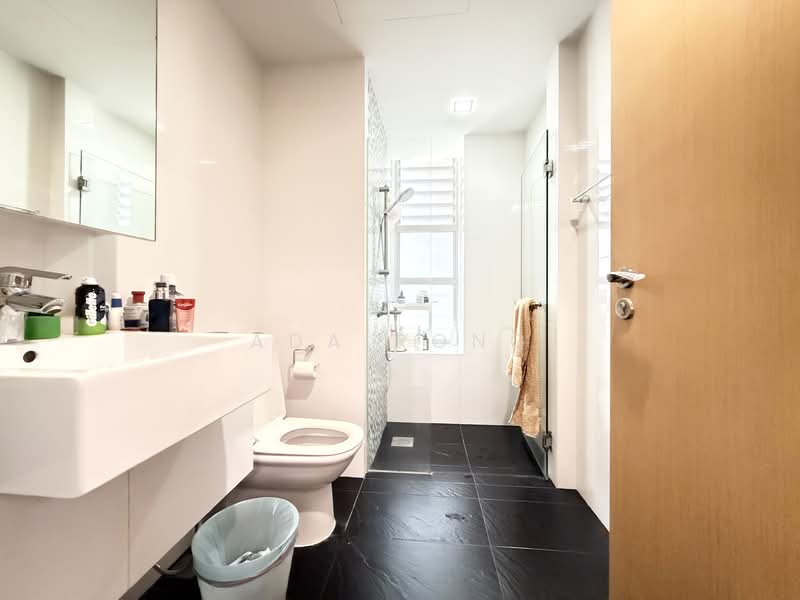 Oasis @ Elias, 60 - 72 Elias Road, 2 Bedrooms, 979 sqft, Condominium For Sale, by Ada Rong, 500105119 - Bathroom - PropertyGuru.com.sg