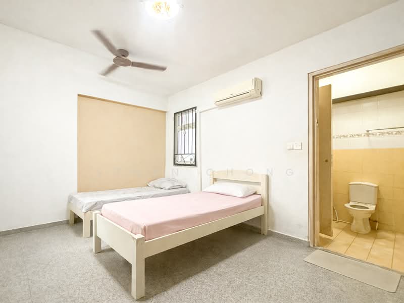 389 Bukit Batok West Avenue 5, 389 Bukit Batok West Avenue 5, 3 Bedrooms, 1,270 sqft, HDB Flat For Sale, by Ethan Chong, 500105158 - Bedroom - PropertyGuru.com.sg