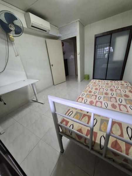 571 Pasir Ris Street 53, 571 Pasir Ris Street 53, Room Rental, 200 sqft, HDB Flat For Rent, by Eddie Ng, 500105160 - Bedroom - PropertyGuru.com.sg