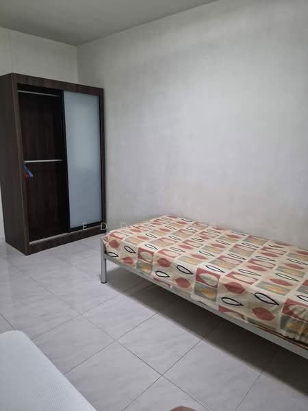 571 Pasir Ris Street 53, 571 Pasir Ris Street 53, Room Rental, 200 sqft, HDB Flat For Rent, by Eddie Ng, 500105160 - Bedroom - PropertyGuru.com.sg