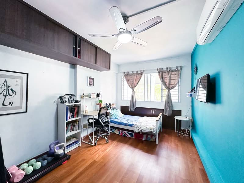 754 Pasir Ris Street 71, 754 Pasir Ris Street 71, 3 Bedrooms, 1,367 sqft, HDB Flat For Sale, by Nur Hidayah Ahmad, 500105164 - Good Size Common Bedroom 2 - PropertyGuru.com.sg
