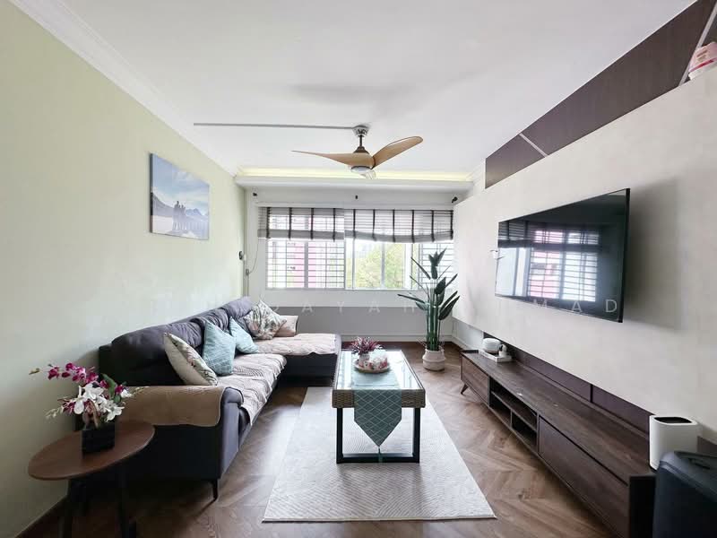754 Pasir Ris Street 71, 754 Pasir Ris Street 71, 3 Bedrooms, 1,367 sqft, HDB Flat For Sale, by Nur Hidayah Ahmad, 500105164 - Cozy Living Area + Bright & Breezy - PropertyGuru.com.sg