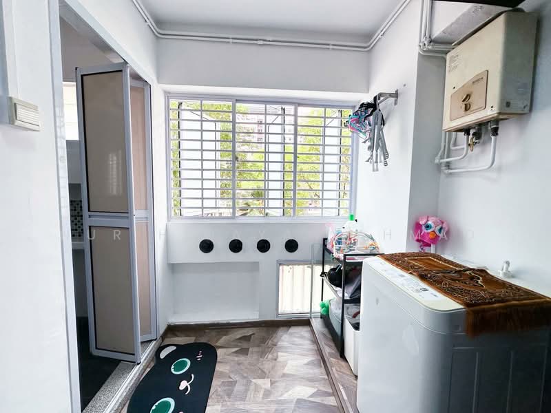 754 Pasir Ris Street 71, 754 Pasir Ris Street 71, 3 Bedrooms, 1,367 sqft, HDB Flat For Sale, by Nur Hidayah Ahmad, 500105164 - Bright & Breezy Yard - PropertyGuru.com.sg