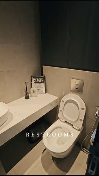 81 Aljunied Road, Aljunied Road, 225 sqft, Light Industrial (B1) For Rent, by Gina Lim, 500105168 - Bathroom - CommercialGuru.com.sg
