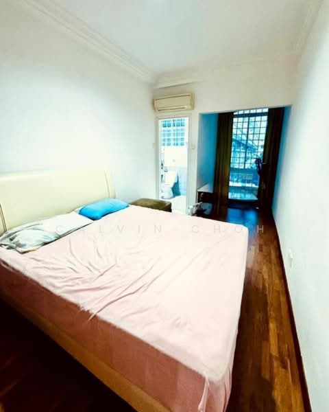 Eastwood Green, 10 Eastwood Road, 7 Bedrooms, 1,930 sqft, Terraced House For Sale, by Calvin Choh, 500105169 - Bedroom - PropertyGuru.com.sg