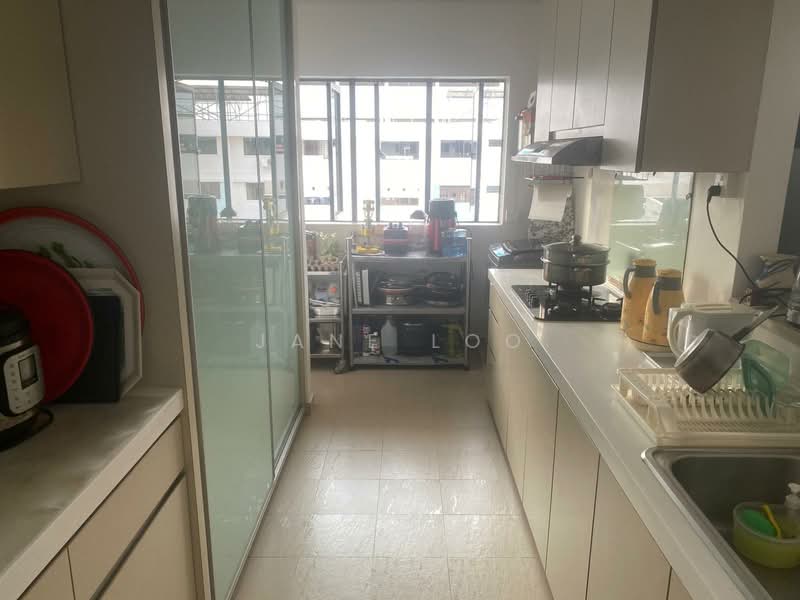 90 Bedok North Street 4, 90 Bedok North Street 4, 3 Bedrooms, 1,259 sqft, HDB Flat For Sale, by Jane Loo, 500105171 - Kitchen - PropertyGuru.com.sg