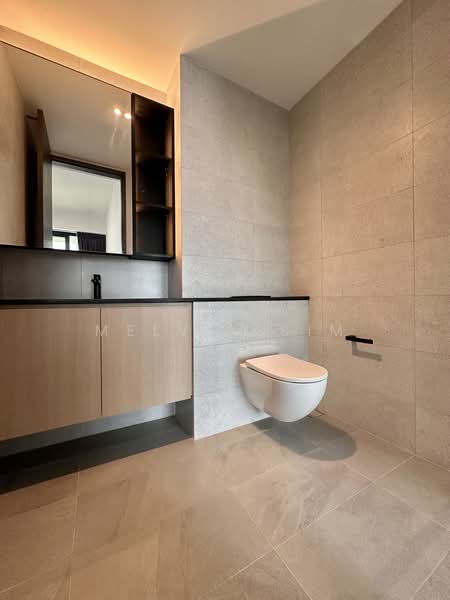 Jervois Mansion, 10 Jervois Close, 2 Bedrooms, 785 sqft, Condominium For Sale, by Melvin Sim, 500105172 - Bathroom - PropertyGuru.com.sg