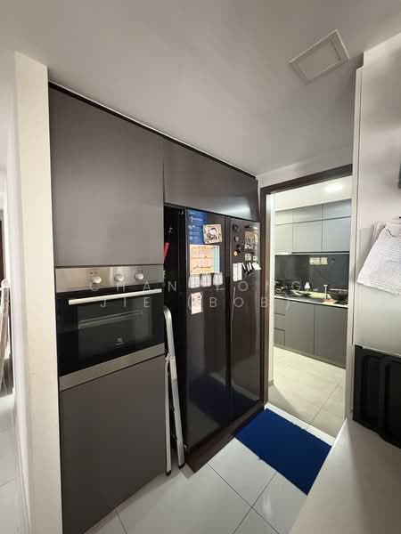 Ecopolitan, 124 Punggol Walk, 3 Bedrooms, 1,098 sqft, Executive Condominium For Sale, by Chan Yong Jie (Bob), 500105185 - Kitchen - PropertyGuru.com.sg