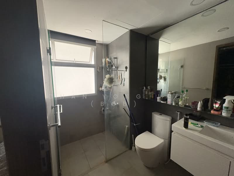 Ecopolitan, 124 Punggol Walk, 3 Bedrooms, 1,098 sqft, Executive Condominium For Sale, by Chan Yong Jie (Bob), 500105185 - Bathroom - PropertyGuru.com.sg