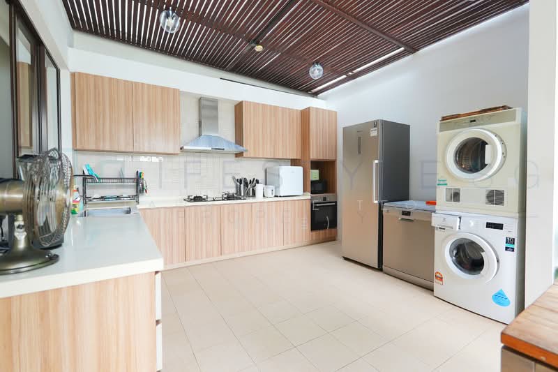 Eng Kong Crescent, , 5 Bedrooms, 2,520 sqft, Semi-Detached House For Rent, by Lawrence Teo (赵世廷), 500105187 - Kitchen - PropertyGuru.com.sg