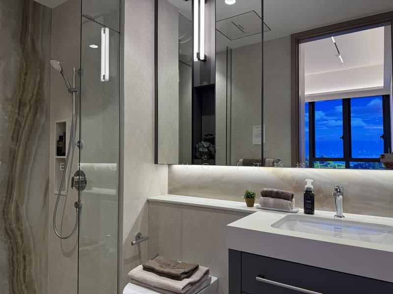 Vela Bay, Bayshore Road, 5 Bedrooms, 1,582 sqft, Condominium For Sale, by Eric KANG (江瑞裕), 500105189 - Bathroom - PropertyGuru.com.sg