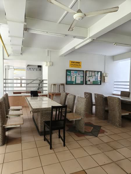 20 Dover Crescent, 20 Dover Crescent, 2 Bedrooms, 699 sqft, HDB Flat For Rent, by Annie Chong, 500105190 - PropertyGuru.com.sg