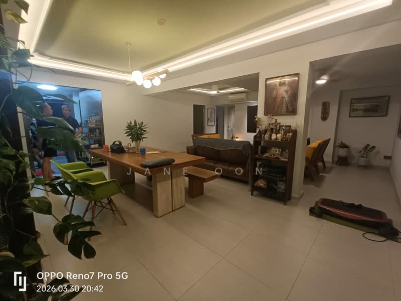 268 Bishan Street 24, 268 Bishan Street 24, 3 Bedrooms, 1,335 sqft, HDB Flat For Sale, by Jane Oon, 500105197 - Living Room - PropertyGuru.com.sg