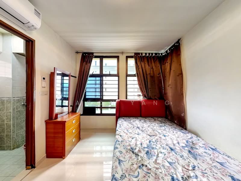 33 Eunos Crescent, 33 Eunos Crescent, 2 Bedrooms, 646 sqft, HDB Flat For Sale, by Aaron Yang, 500105210 - Bedroom - PropertyGuru.com.sg