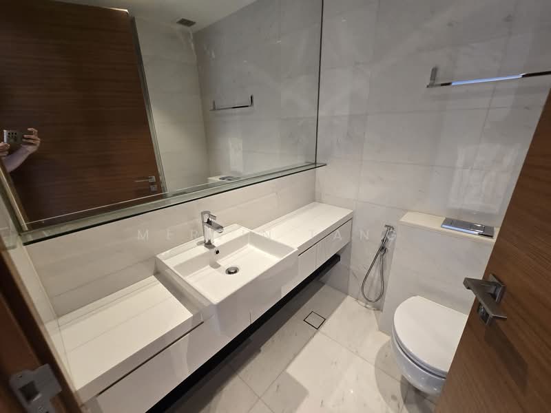 Altez, 16 Enggor Street, 2 Bedrooms, 1,109 sqft, Condominium For Sale, by Mervin Tang, 500105212 - Bathroom - PropertyGuru.com.sg