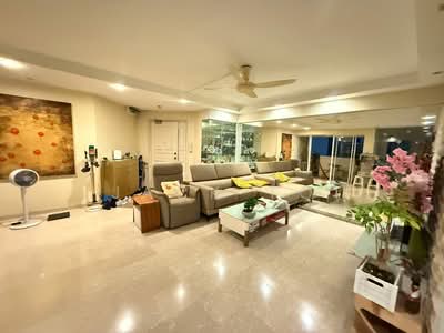 For Sale - 250C Compassvale Street