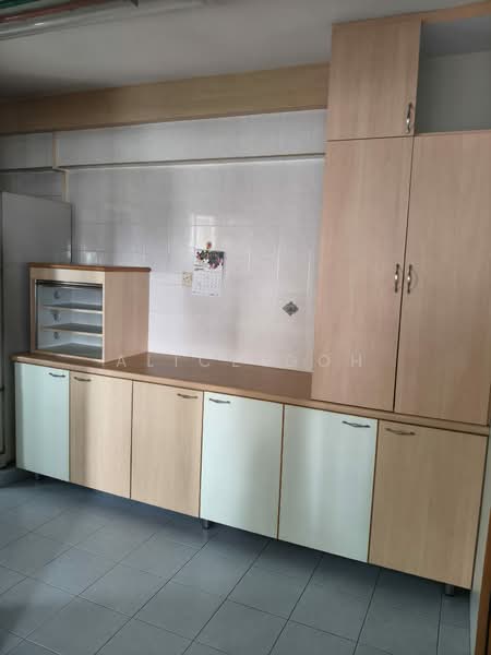686B Choa Chu Kang Crescent, 686B Choa Chu Kang Crescent, 3 Bedrooms, 1,184 sqft, HDB Flat For Rent, by Alice Goh, 500105216 - Kitchen - PropertyGuru.com.sg
