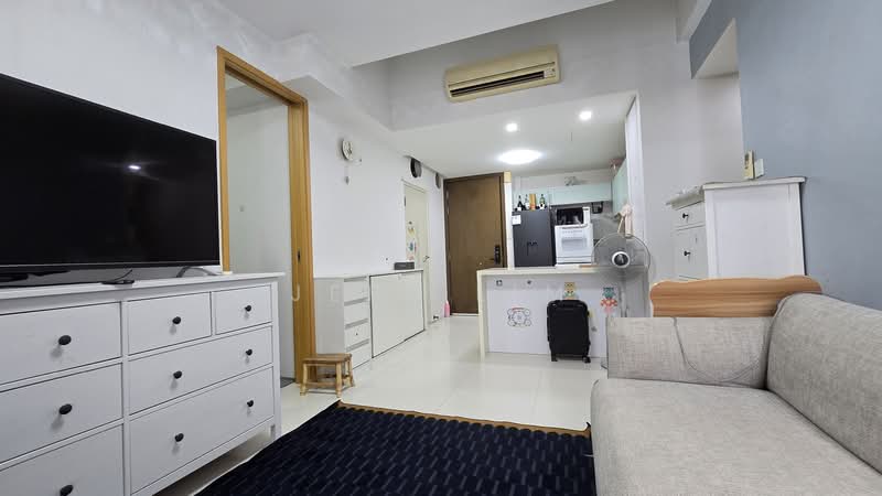 The Acacias, 23 Sommerville Road, 1 Bedroom, 635 sqft, Apartment For Sale, by Jeff Lim, 500105221 - Living Room - PropertyGuru.com.sg