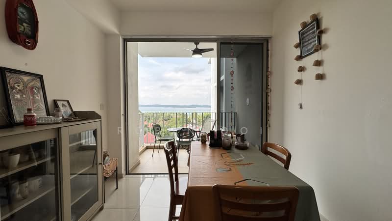 Sea Esta, 26 Pasir Ris Link, 3 Bedrooms, 1,216 sqft, Condominium For Sale, by Robin Ooi, 500105237 - Dining Room - PropertyGuru.com.sg