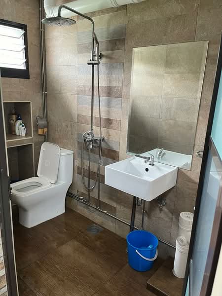 849 Jurong West Street 81, 849 Jurong West Street 81, Room Rental, 120 sqft, HDB Flat For Rent, by Doris Kang, 500105262 - Bathroom - PropertyGuru.com.sg