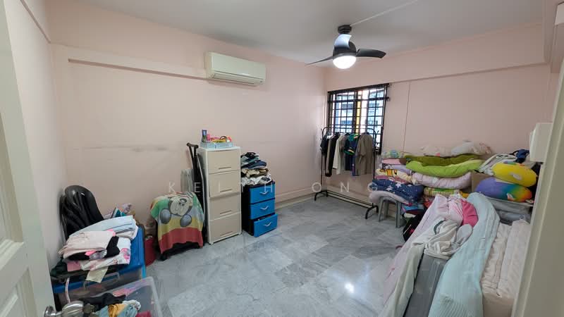 182 Ang Mo Kio Avenue 5, 182 Ang Mo Kio Avenue 5, 3 Bedrooms, 1,001 sqft, HDB Flat For Sale, by Keith Ong, 500105284 - Bedroom - PropertyGuru.com.sg