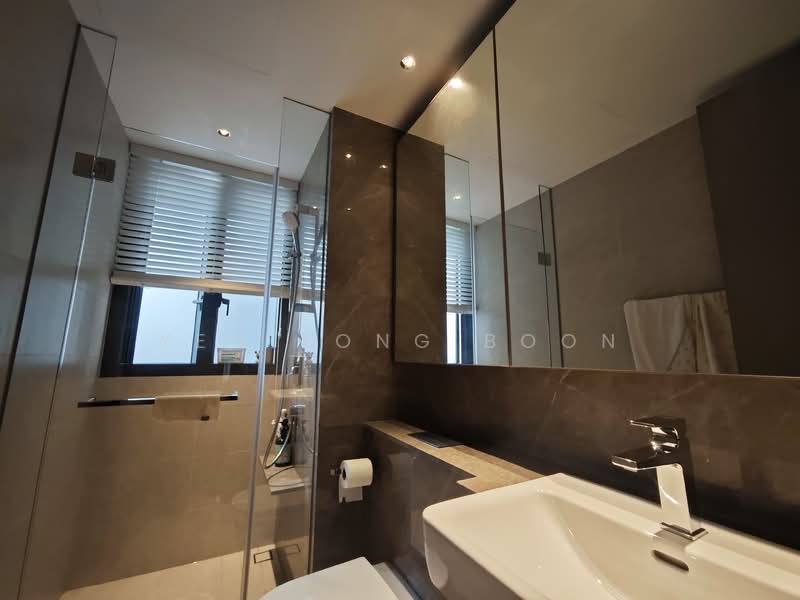 Juniper Hill, 39 Ewe Boon Road, 3 Bedrooms, 1,109 sqft, Condominium For Sale, by Yeo Tong Boon, 500105304 - Bathroom - PropertyGuru.com.sg