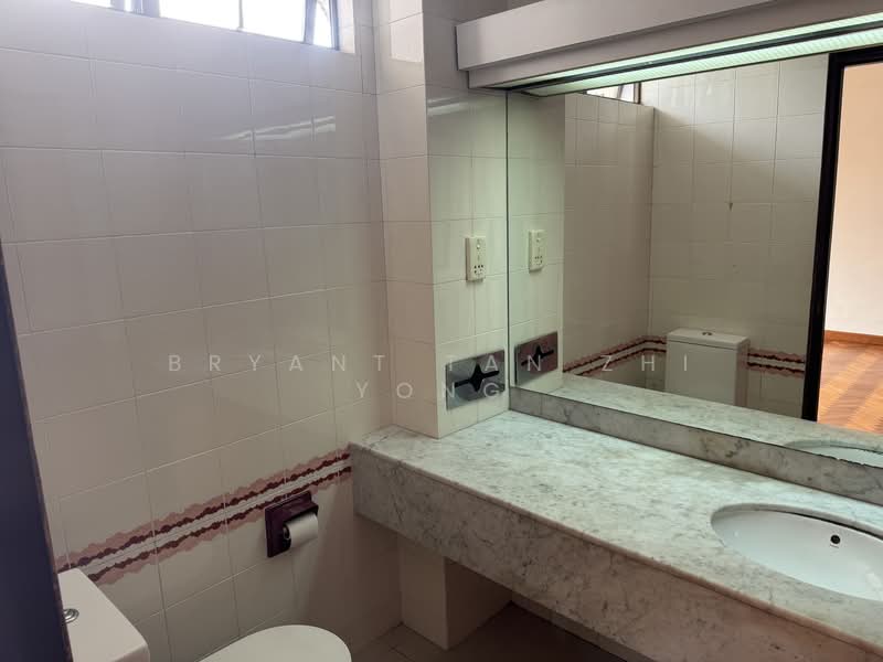 Jervois Grove, 100 Jervois Road, 3 Bedrooms, 1,410 sqft, Apartment For Rent, by Bryant Tan Zhi Yong, 500105305 - Master Bathroom - PropertyGuru.com.sg