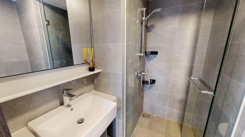 Riverfront Residences, 53 Hougang Avenue 7, 2 Bedrooms, 861 sqft, Condominium For Sale, by Joseph Khoo, 500105313 - Common Bathroom - PropertyGuru.com.sg