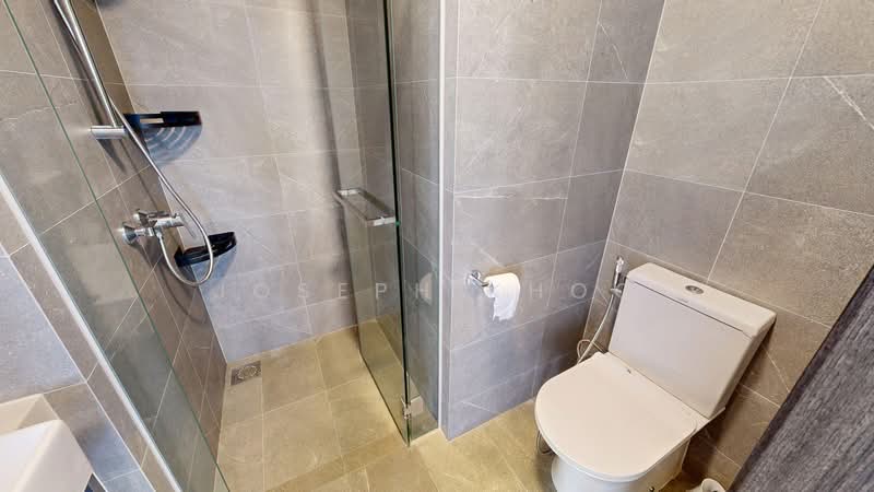 Riverfront Residences, 53 Hougang Avenue 7, 2 Bedrooms, 861 sqft, Condominium For Sale, by Joseph Khoo, 500105313 - Common Bathroom - PropertyGuru.com.sg