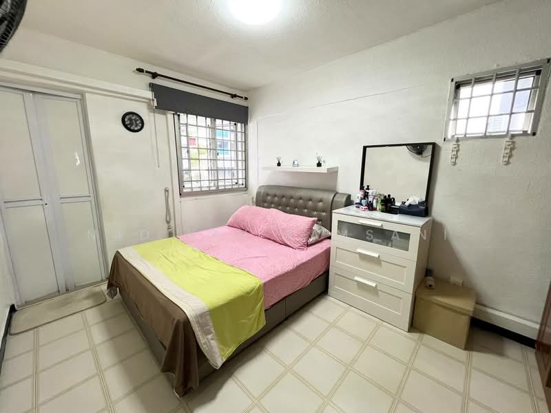 145 Bukit Batok Street 11, 145 Bukit Batok Street 11, 3 Bedrooms, 1,001 sqft, HDB Flat For Sale, by Nadiyah Kamsani, 500105319 - Bedroom - PropertyGuru.com.sg