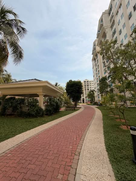 Melville Park, 12 Simei Street 1, 2 Bedrooms, 969 sqft, Apartment For Sale, by Dennis Lim, 500105321 - Exterior - PropertyGuru.com.sg