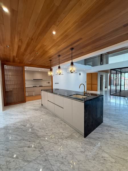 Ready to Move in now! Brand New Semi D Holland Grove Drive, Holland Grove Drive, 6 Bedrooms, 8,300 sqft, Semi-Detached House For Sale, by Bernard Wu, 500105323 - Kitchen - PropertyGuru.com.sg