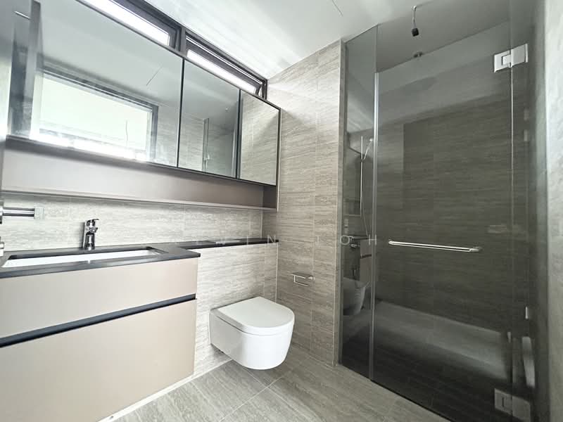 The Commodore, 69 Canberra Drive, 3 Bedrooms, 1,184 sqft, Condominium For Sale, by Alvin Toh, 500105327 - Bathroom - PropertyGuru.com.sg