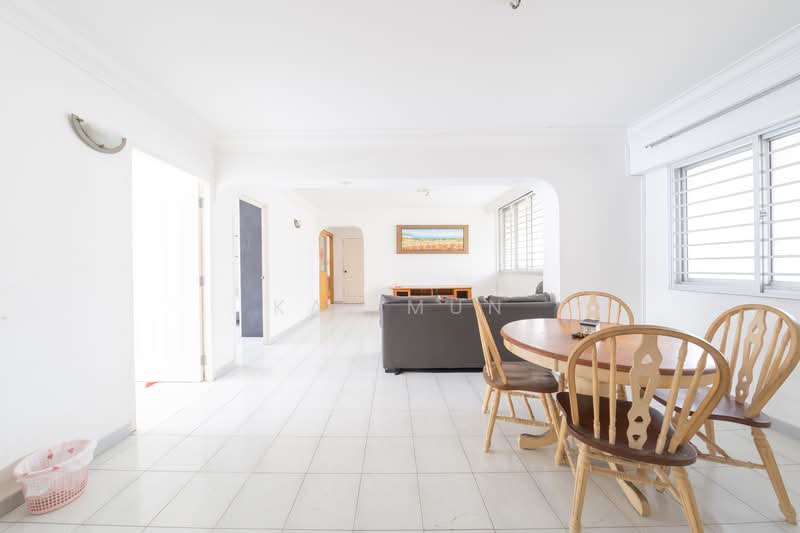 470 Pasir Ris Drive 6, 470 Pasir Ris Drive 6, 3 Bedrooms, 1,109 sqft, HDB Flat For Sale, by Kai Mun, 500105332 - Living Room - PropertyGuru.com.sg