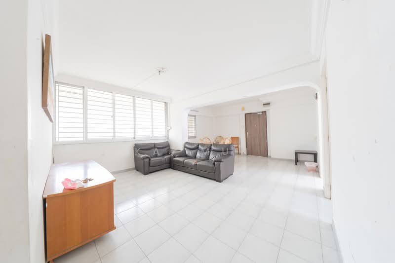 470 Pasir Ris Drive 6, 470 Pasir Ris Drive 6, 3 Bedrooms, 1,109 sqft, HDB Flat For Sale, by Kai Mun, 500105332 - Living Room - PropertyGuru.com.sg