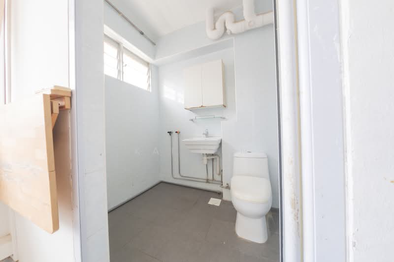 470 Pasir Ris Drive 6, 470 Pasir Ris Drive 6, 3 Bedrooms, 1,109 sqft, HDB Flat For Sale, by Kai Mun, 500105332 - Bathroom - PropertyGuru.com.sg