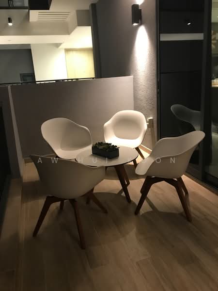 J Gateway, 2 Gateway Drive, 4 Bedrooms, 1,238 sqft, Condominium For Sale, by Aw Hui Koon, 500105334 - Balcony - PropertyGuru.com.sg