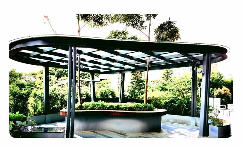 J Gateway, 2 Gateway Drive, 4 Bedrooms, 1,238 sqft, Condominium For Sale, by Aw Hui Koon, 500105334 - Exterior - PropertyGuru.com.sg