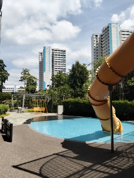 J Gateway, 2 Gateway Drive, 4 Bedrooms, 1,238 sqft, Condominium For Sale, by Aw Hui Koon, 500105334 - Exterior - PropertyGuru.com.sg