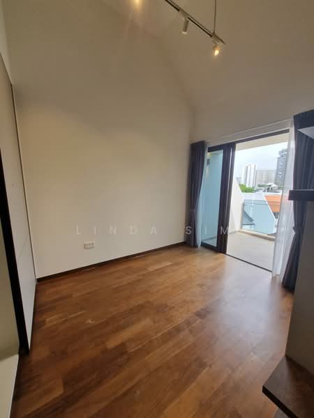 🔥Fire Sale/ Last unit – Brand New Dual-Key | D10 Freehold | $2.5M, Tanglin / Holland / Bukit Timah, 2 Bedrooms, 1,098 sqft, Condominium For Sale, by Linda Sim, 500105335 - Balcony - PropertyGuru.com.sg