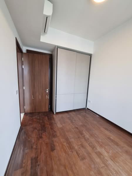 🔥Fire Sale/ Last unit – Brand New Dual-Key | D10 Freehold | $2.5M, , 2 Bedrooms, 1,098 sqft, Condominium For Sale, by Linda Sim, 500105335 - Bedroom (lower unit) - PropertyGuru.com.sg