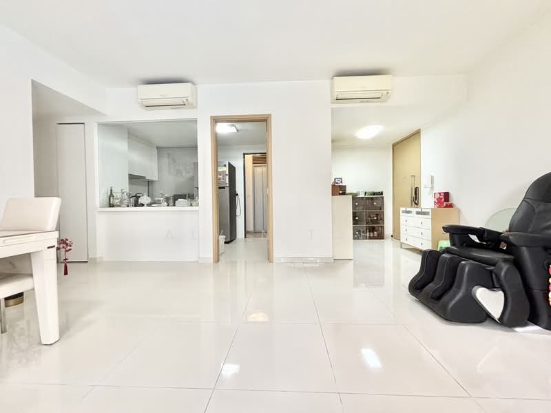 SkyPark Residences, 11 Sembawang Crescent, 3 Bedrooms, 1,238 sqft, Executive Condominium For Sale, by Alvin Toh, 500105336 - Living Room - PropertyGuru.com.sg