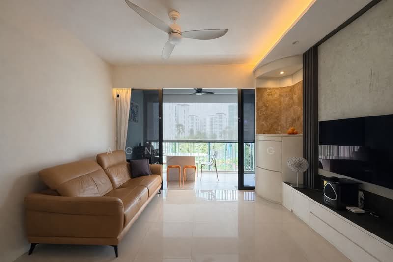 The Jovell, 19 Flora Drive, 3 Bedrooms, 904 sqft, Condominium For Sale, by Agnes Seng, 500105340 - Living Room - PropertyGuru.com.sg