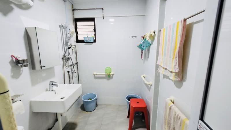 110 Spottiswoode Park Road, 110 Spottiswoode Park Road, 3 Bedrooms, 1,324 sqft, HDB Flat For Sale, by MARTIN, 500105343 - Bathroom - PropertyGuru.com.sg