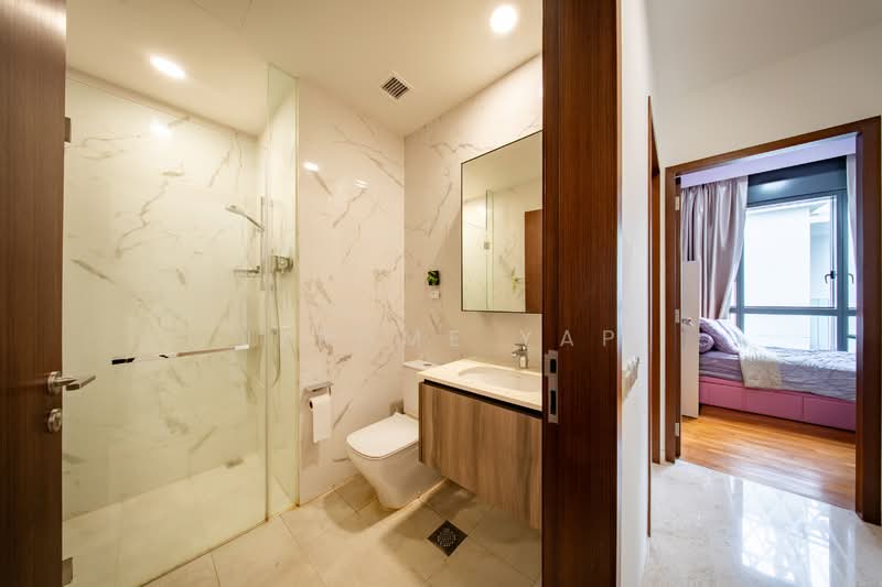 Lattice One, 3 Seraya Crescent, 4 Bedrooms, 1,033 sqft, Condominium For Sale, by Jerome Yap, 500105344 - Common Bathroom - PropertyGuru.com.sg